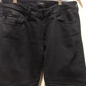 Like New! Mavi Gold low rise skinny Jeans detail legs/soft leather like size 28